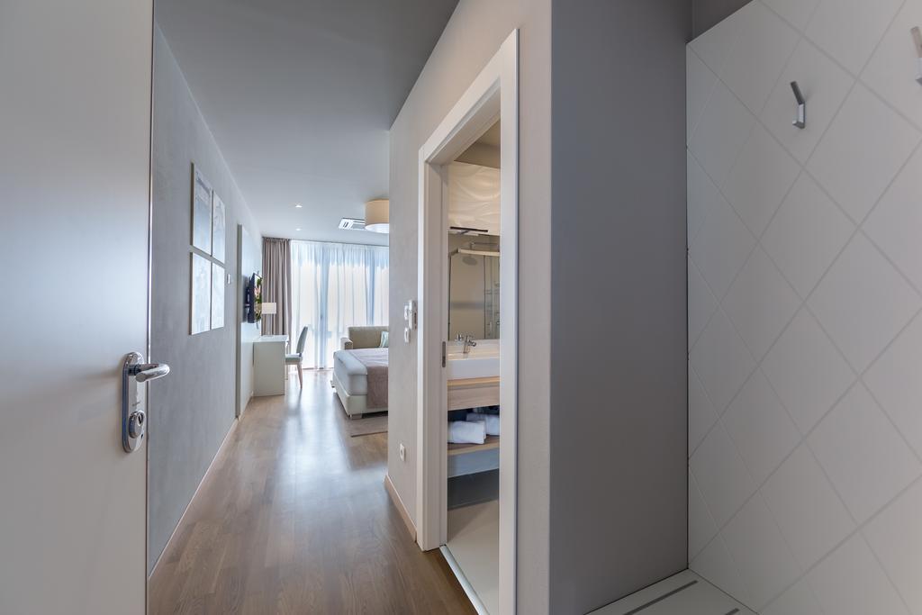 Apartments & Rooms Preelook โอปาติยา ภายนอก รูปภาพ