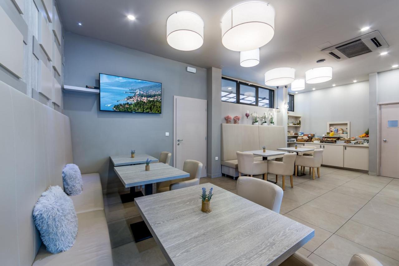 Apartments & Rooms Preelook โอปาติยา ภายนอก รูปภาพ